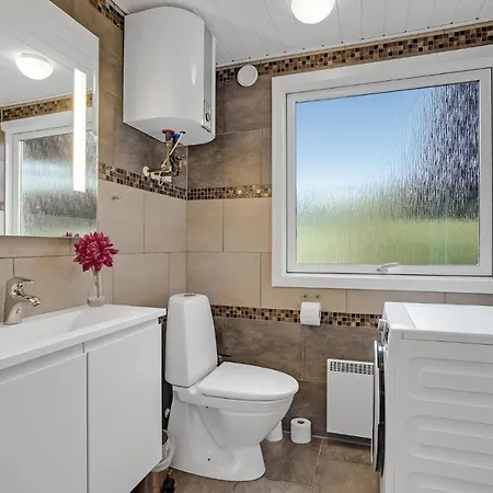 別荘 3 Bedroom Gorgeous In Vaeggerlose Bøtø By