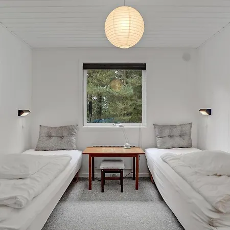3 Bedroom Gorgeous Home In Vaeggerlose Holiday home Boto By