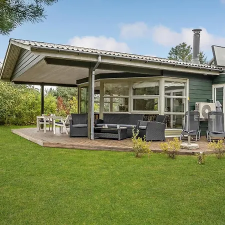 3 Bedroom Front In Vaeggerlose